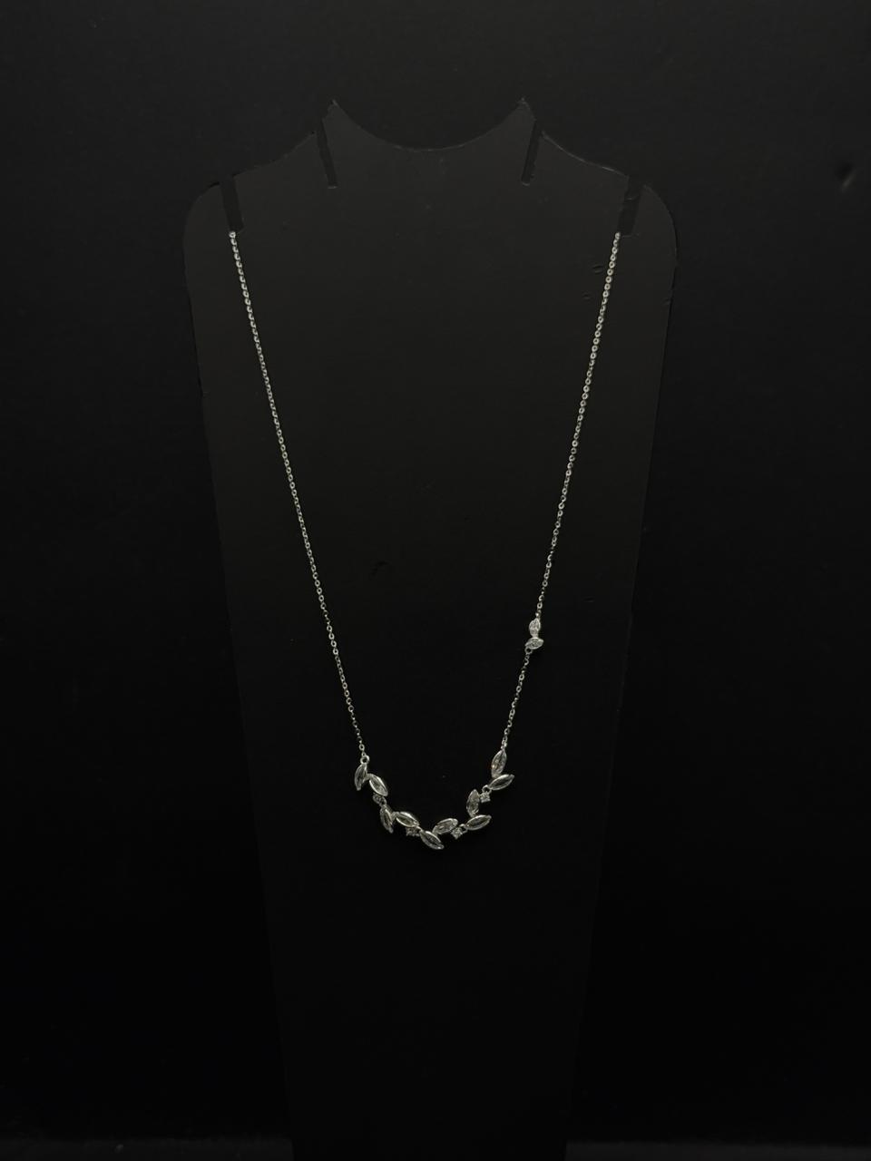 The Willow Leaf Shimmer Necklace #600